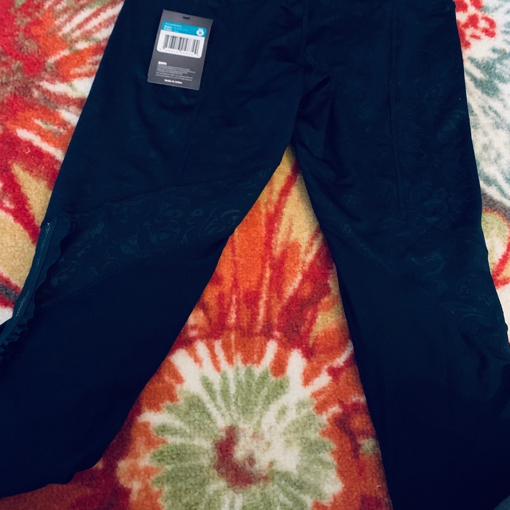 Clothes - Picture 3 of 8